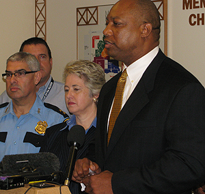 Houston Mayor Annise Parker and HPD Chief Charles McClelland 