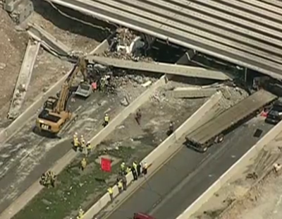 TxDOT says a tractor-trailer has crashed into an overpass along a major interstate in Central Texas, killing one person and halting traffic in both directions.