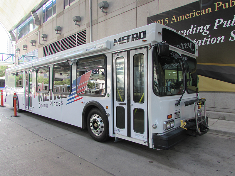 new_metro_2015_bus.jpg