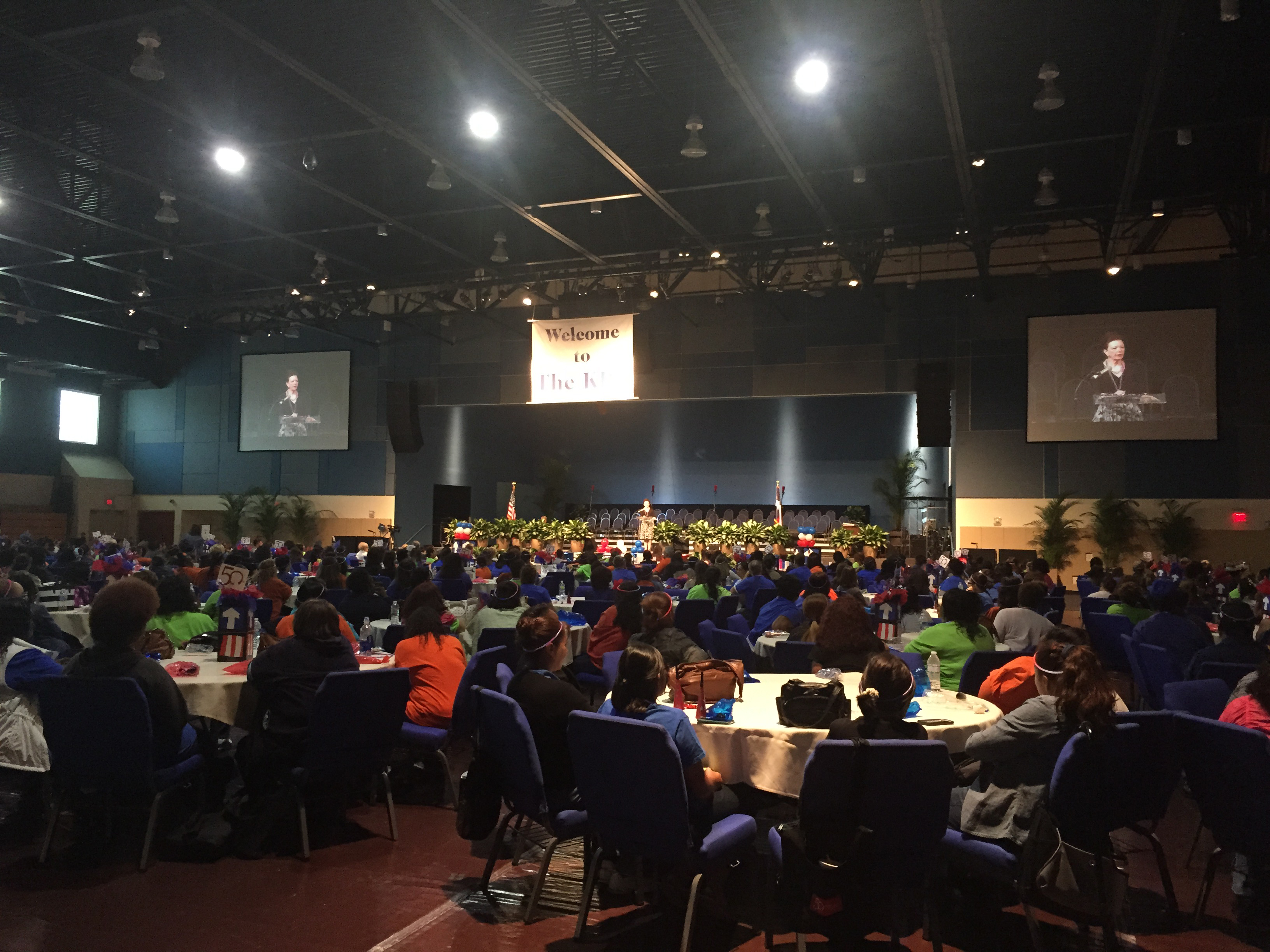 Angela_Blanchard_president_and_CEO_of_Neighborhood_Centers_Inc_giving_a_speech.jpg