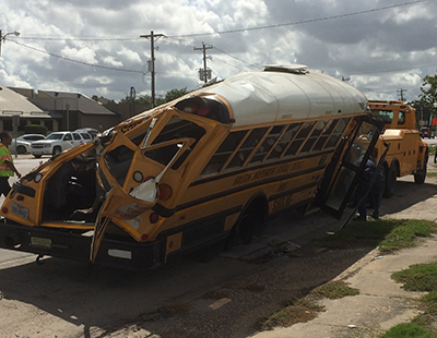 Video: 2 Students Dead, 3 Hospitalized After Houston School Bus Crash ...