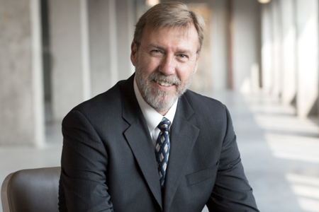 UH Moment: Dr. Earl Smith – Houston Public Media