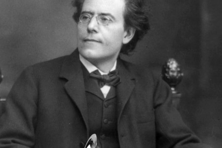 Gustav Mahler with poorly PhotoShopped Grammy.