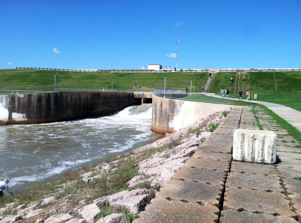 КУГАРЧИ водохранилище плотина. Гилевское водохранилище плотина. Агломазово плотина. Исетское водохранилище дамба.