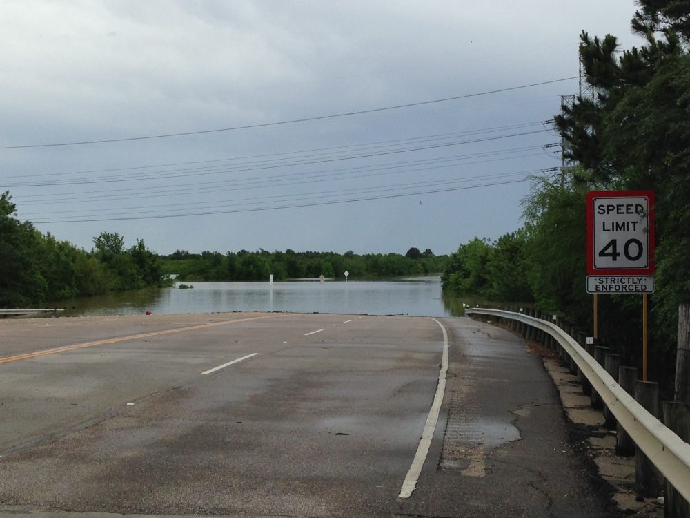Eldridge Parkway under floodwaters