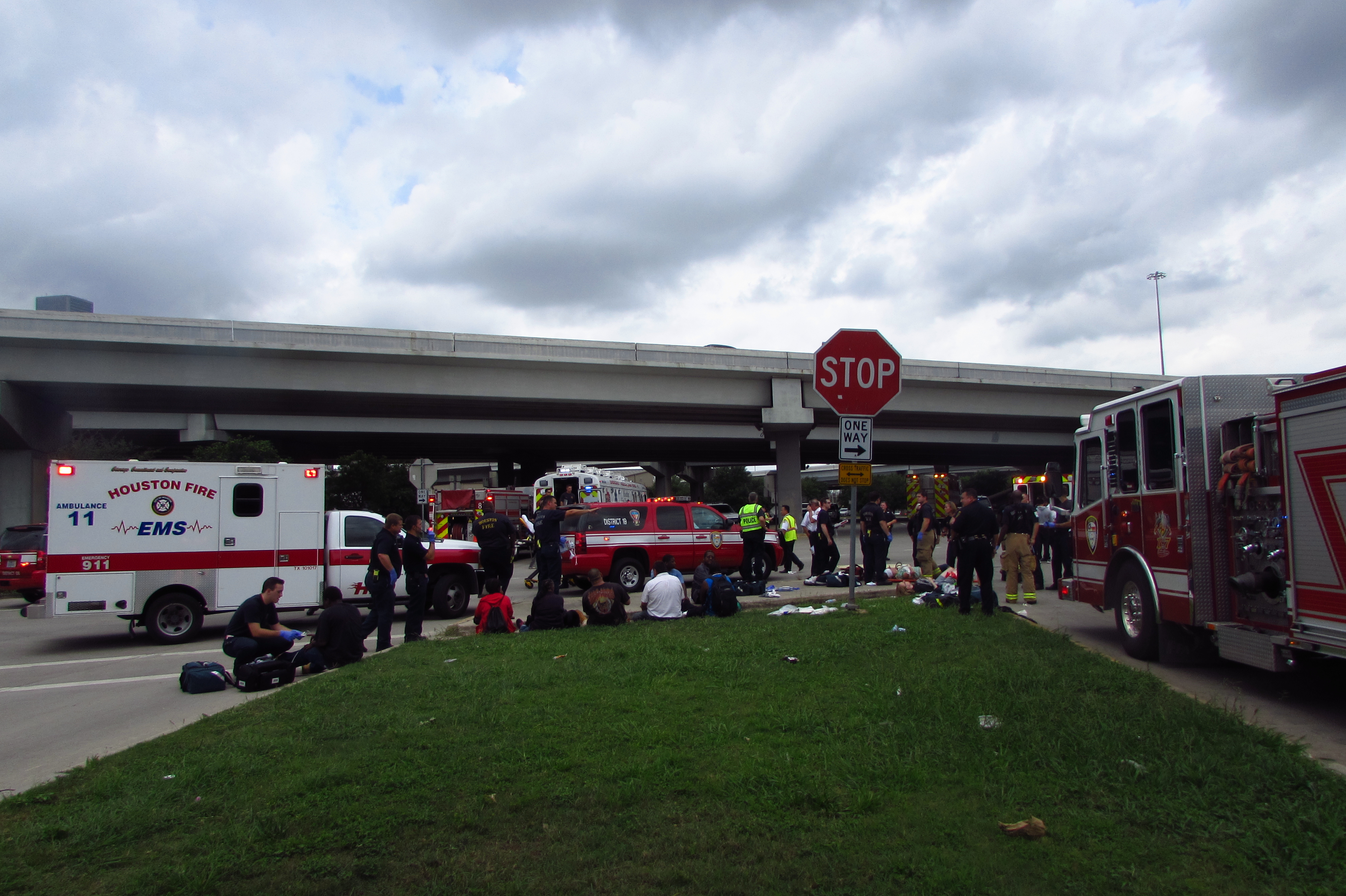Houston Metro Bus Crash Causes Multiple Injuries – Houston Public Media