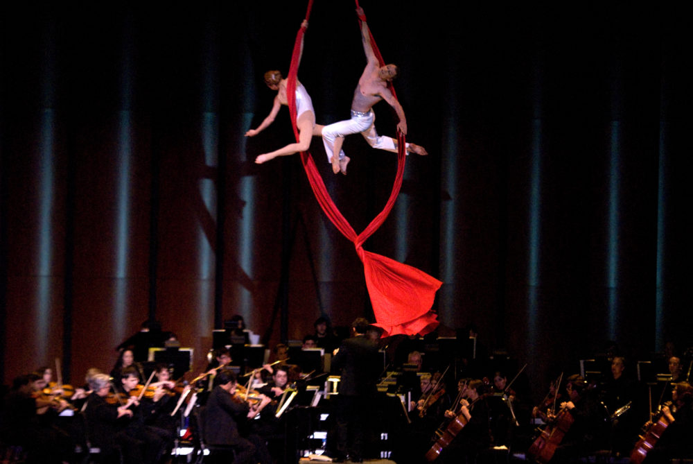 Houston Symphony Soars With Aerialists And Acrobats This Weekend