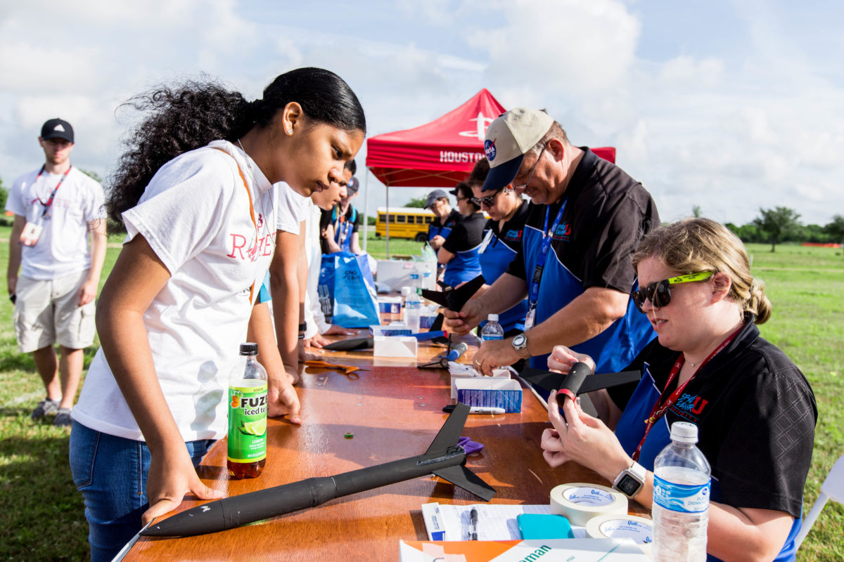 Houston-Area Students Launched Their Rockets Into Space Today – Houston ...