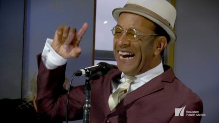 The Reverend Shawn Amos performs in the Geary Studio