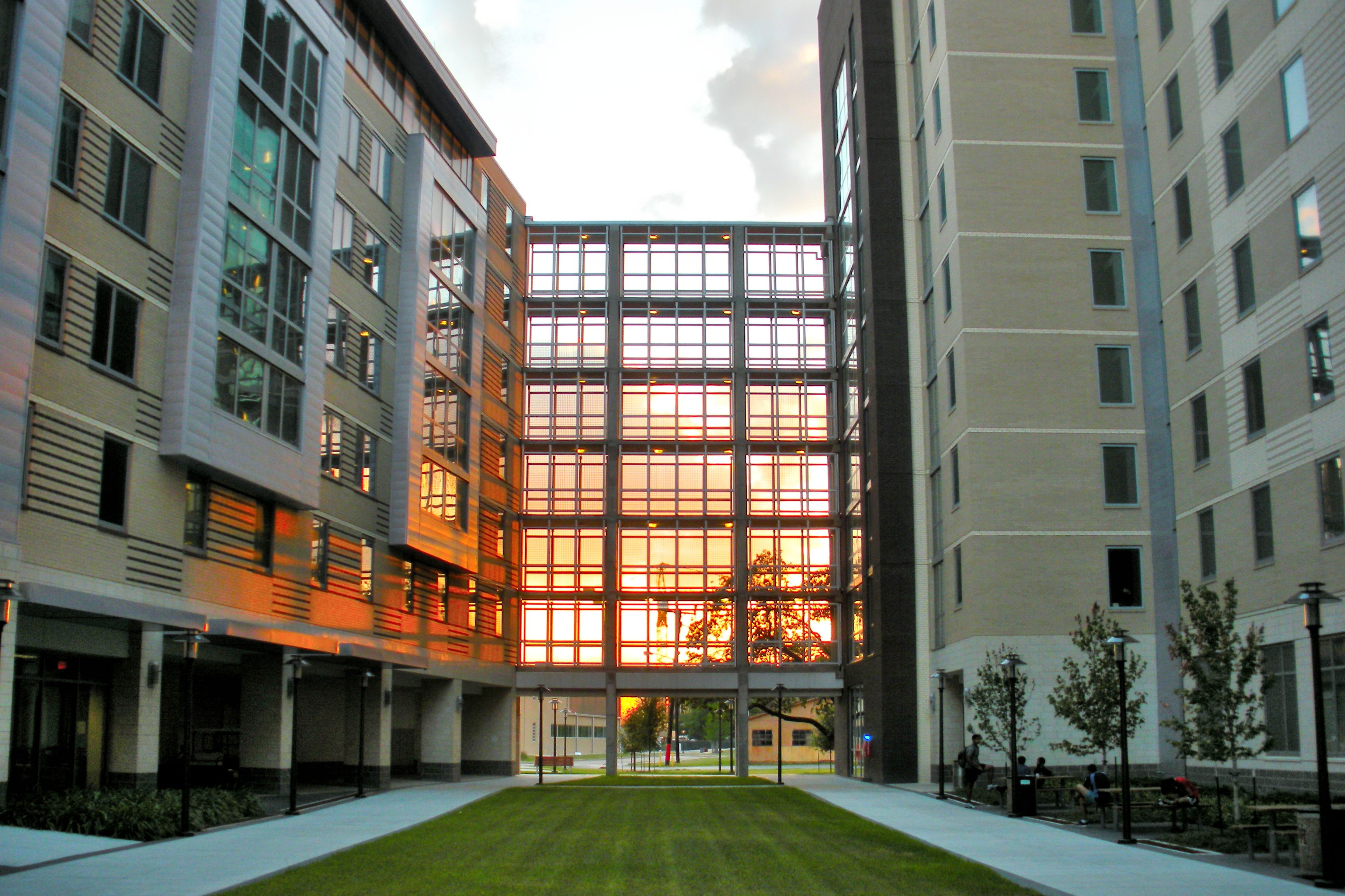 university of houston downtown dorms