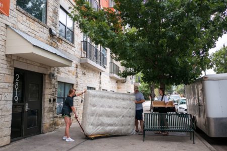 Students move into dorms and apartments at UT-Austin on Aug. 25, 2017.