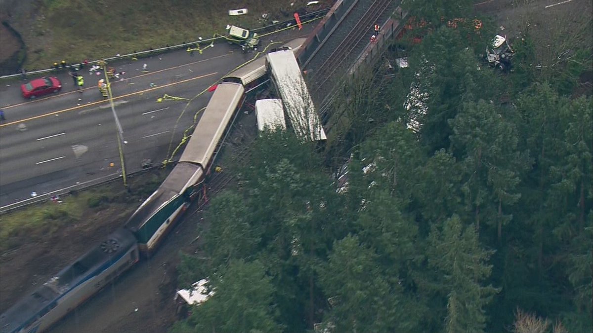 Update Authorities Three Confirmed Deaths In Amtrak Train Derailment Houston Public Media 9305