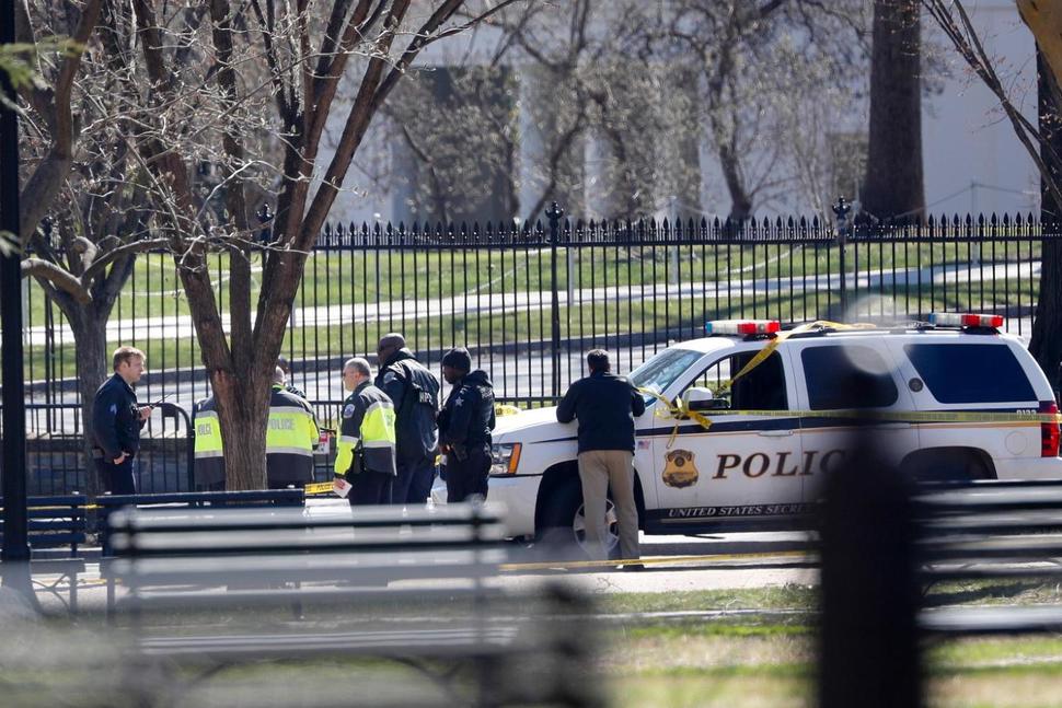 Secret Service Says Man Shoots Himself Outside White House – Houston ...