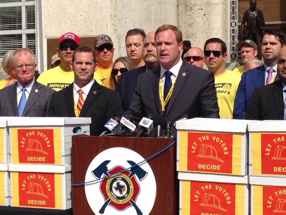 Whitmire-backed bill requiring arbitration between Houston and its firefighters on verge of becoming state law – Houston Public Media - Vimarsana News