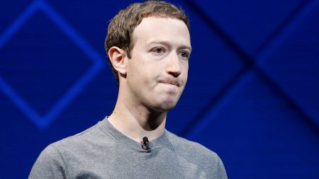 Facebook CEO Mark Zuckerberg will visit Capitol Hill to discuss consumer data privacy issues, the heads of a House panel said on Wednesday.