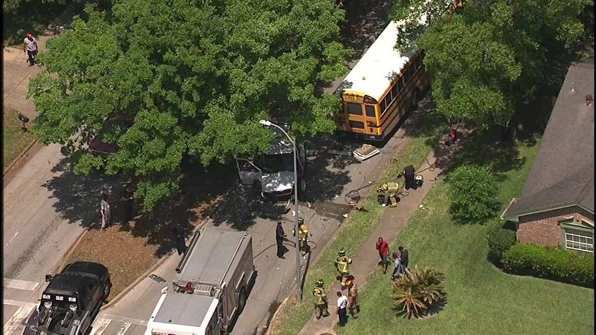 Seven Injured In School Bus Accident In Southwest Houston – Houston ...