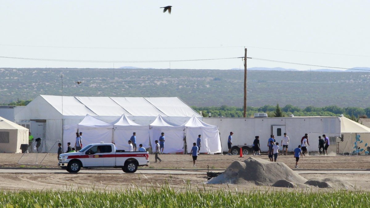 UPDATE: Pentagon To House Migrants At 2 Military Bases In Texas ...