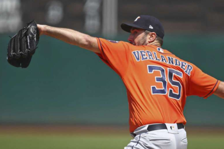 Justin Verlander Pitching