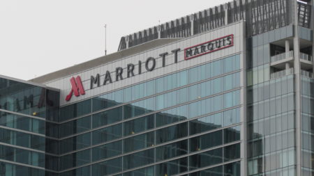 Marriott Marquis Houston workers secure increased wages through union contract