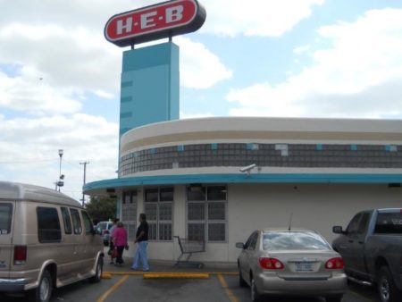 HEB has stopped selling e-cigarettes, which are being linked to hundreds of lung illnesses across the United States.