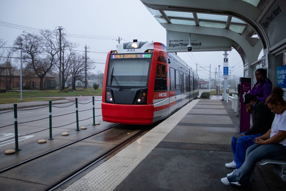 How to get to Curvy Contour in Houston by Bus or Light Rail?