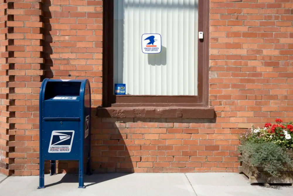 Houston-area man sentenced to federal prison for stealing checks, other mail from USPS collection boxes – Houston Public Media