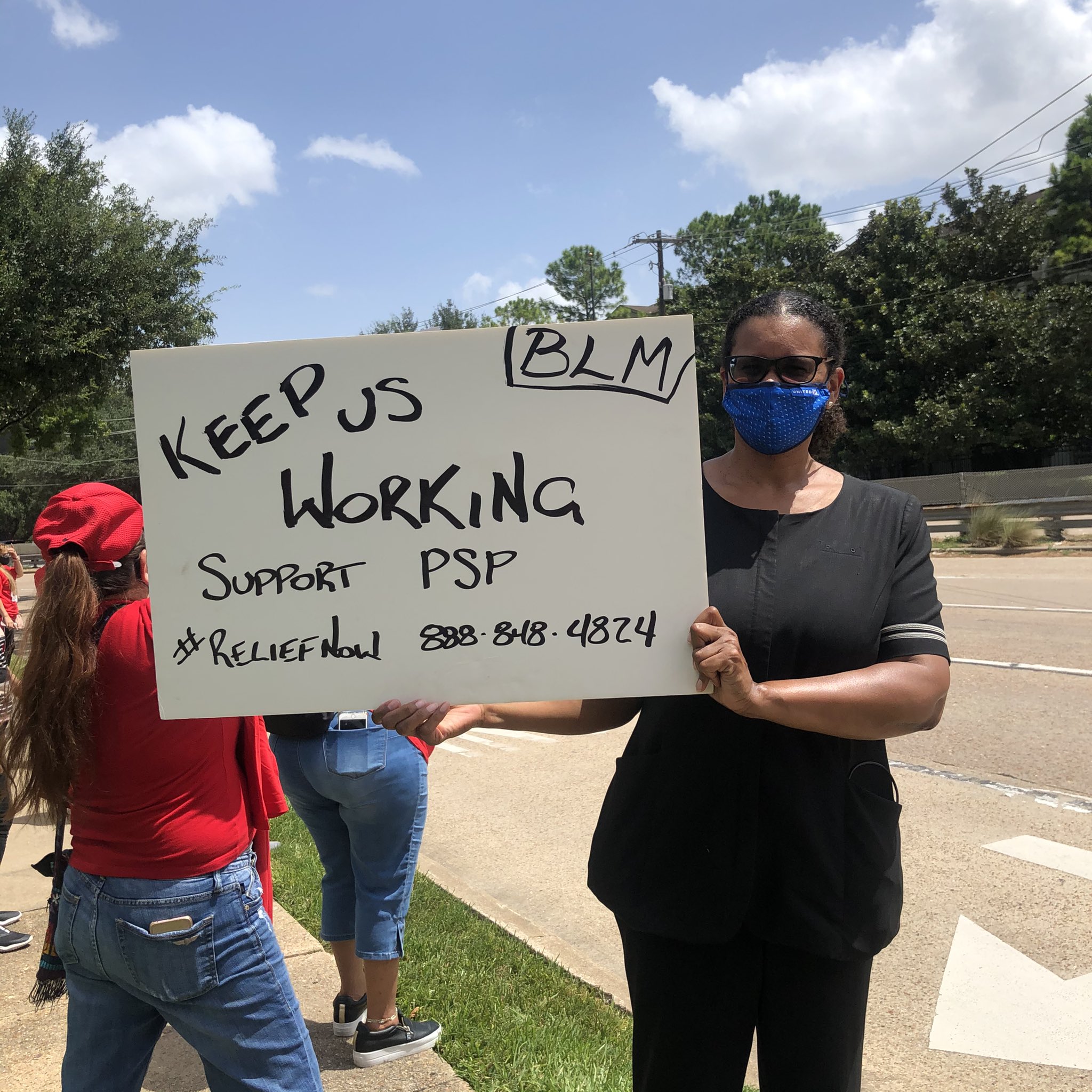 Houston Airline Workers Rally For Congress To Extend Relief, Prevent