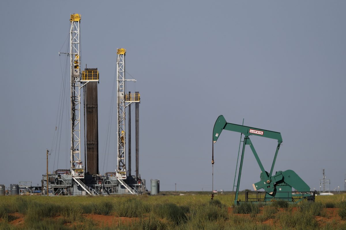 Texas oil firms increase production, amidst elevated prices during U.S.-Iran War
