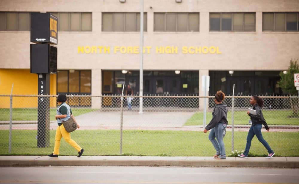 Texas is still temporarily barred from taking over Houston ISD, its largest school district