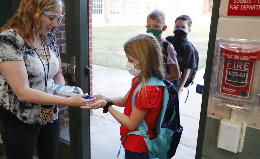 Appeals court upholds Texas block on school mask mandates – Houston ...
