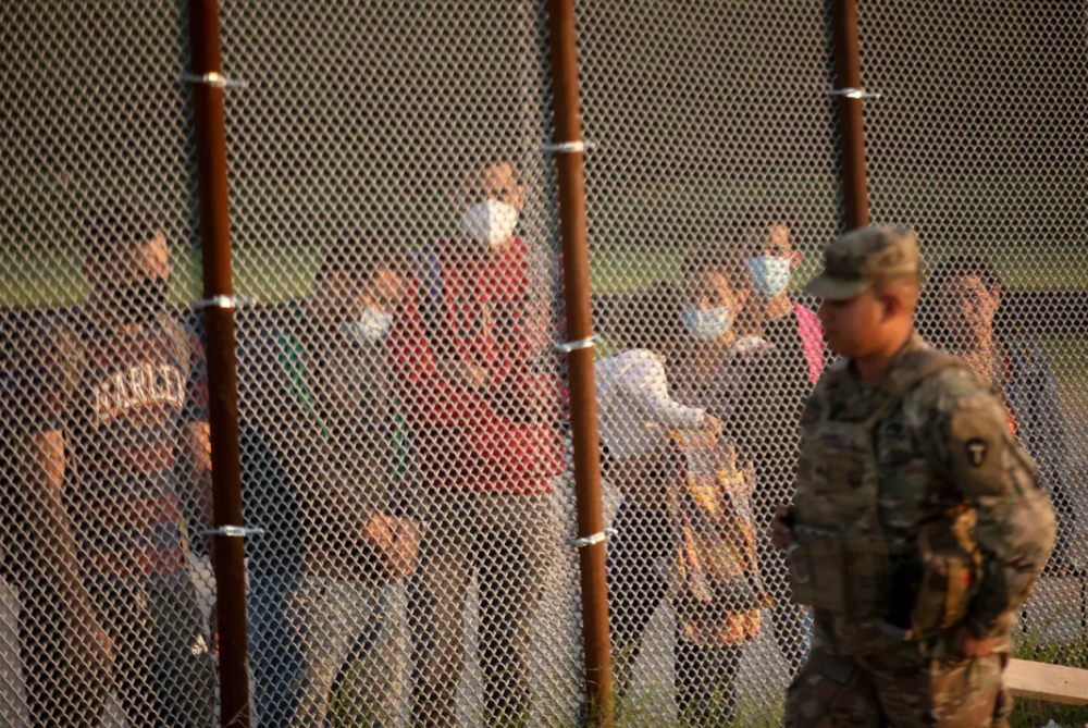 Gov. Greg Abbott Orders Texas National Guard To Help With Migrant ...