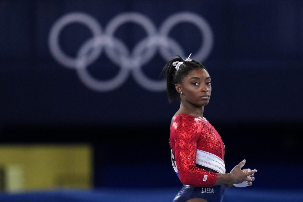 Texans In Tokyo: Simone Biles Returns, UT Graduate Tara Davis To ...