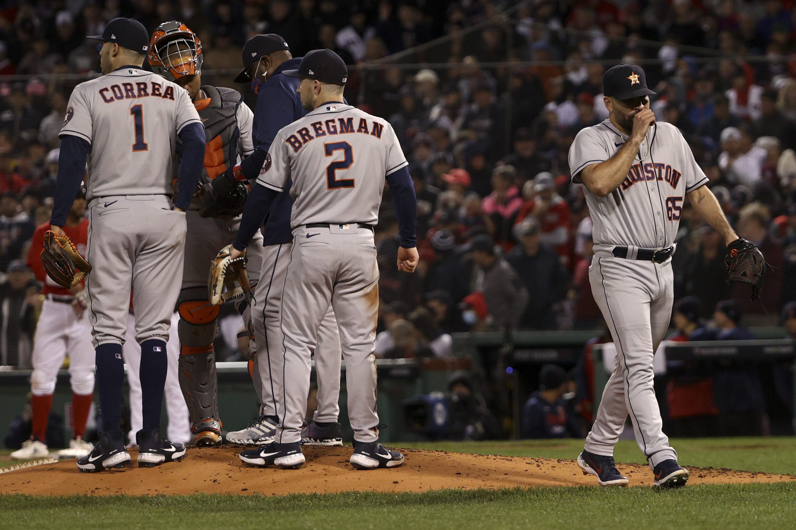 Red Sox fall to Astros in Game 4; ALCS tied 2-2
