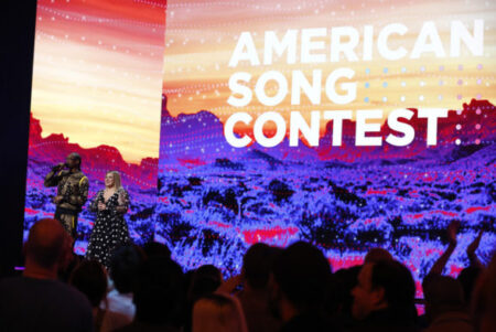 AMERICAN SONG CONTEST -- “The Live Qualifiers Premiere” Episode 101 -- Pictured: (l-r) Snoop Dogg, Kelly Clarkson -- (Photo by: Trae Patton/NBC)