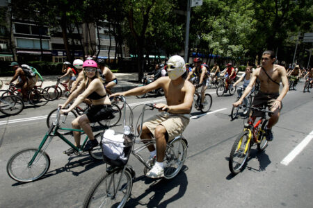 World Naked Bike Ride-Mexico