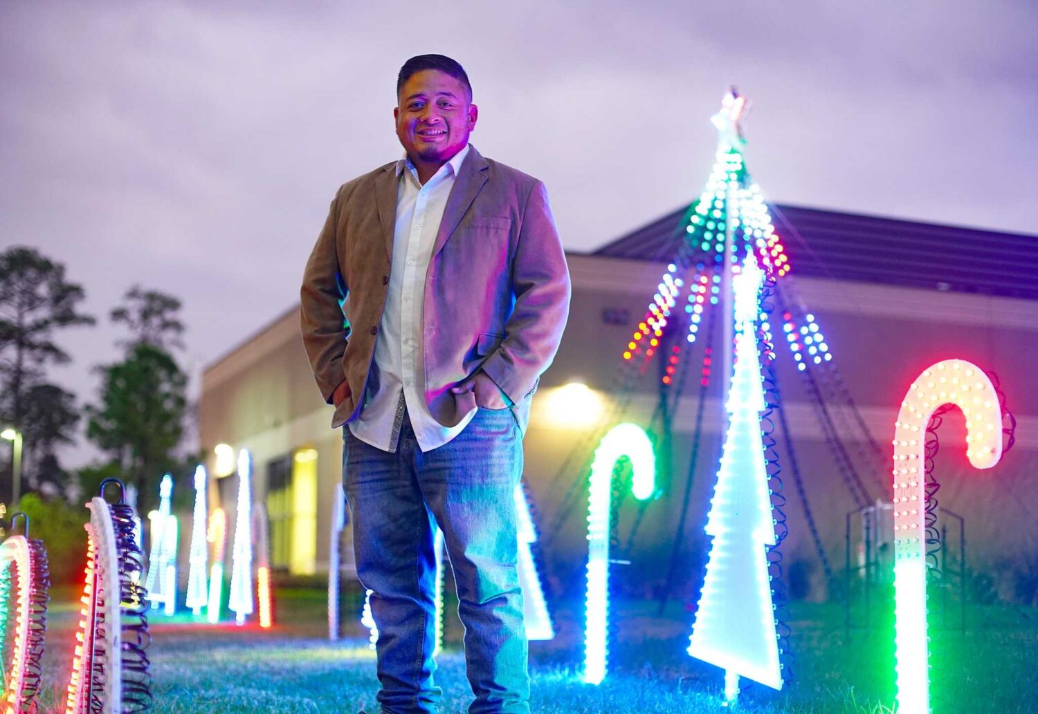 HTown Frankie’s Christmas lights began to entertain his kids. Now he gets millions of views