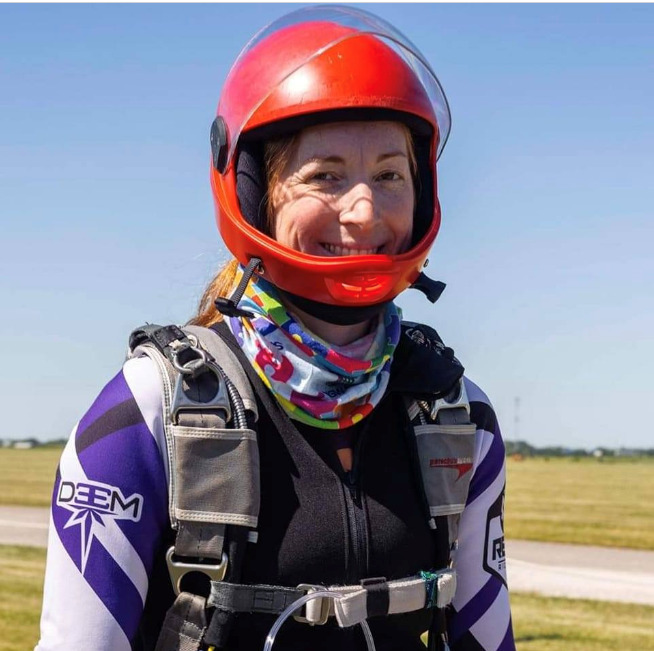High-flying Houston resident takes part in record-setting skydive ...