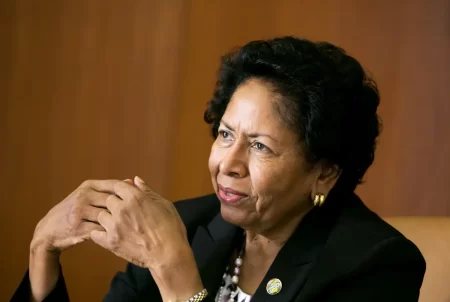 Prairie View A&M University President Ruth J. Simmons said Friday she will resign by the end of February.