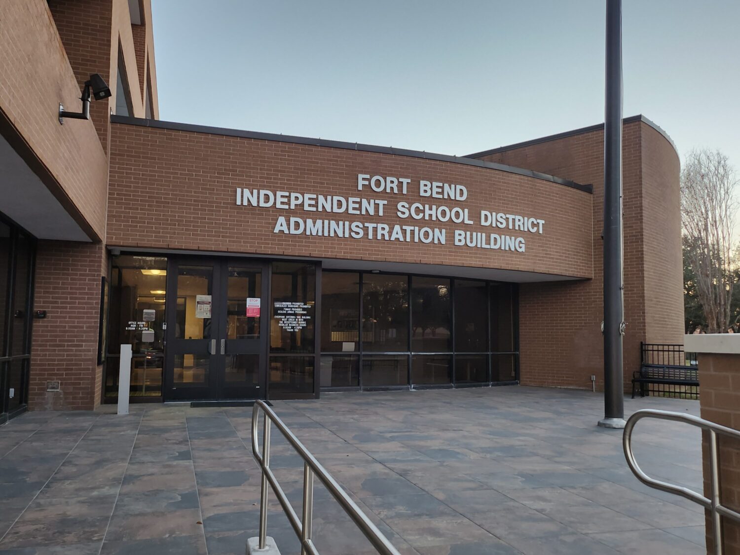 Students Found With Guns At Two Fort Bend ISD High Schools On Same Day ...