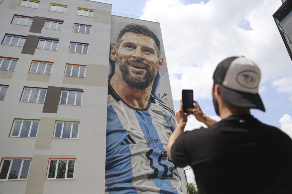 Lionel Messi mural