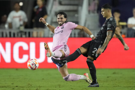 Inter Miami forward Leonardo Campana (9) vies with Houston Dynamo defender Franco Escobar (2) for the ball in the first half of the U.S. Open Cup final soccer match, Wednesday, Sept. 27, 2023, in Fort Lauderdale, Fla.
