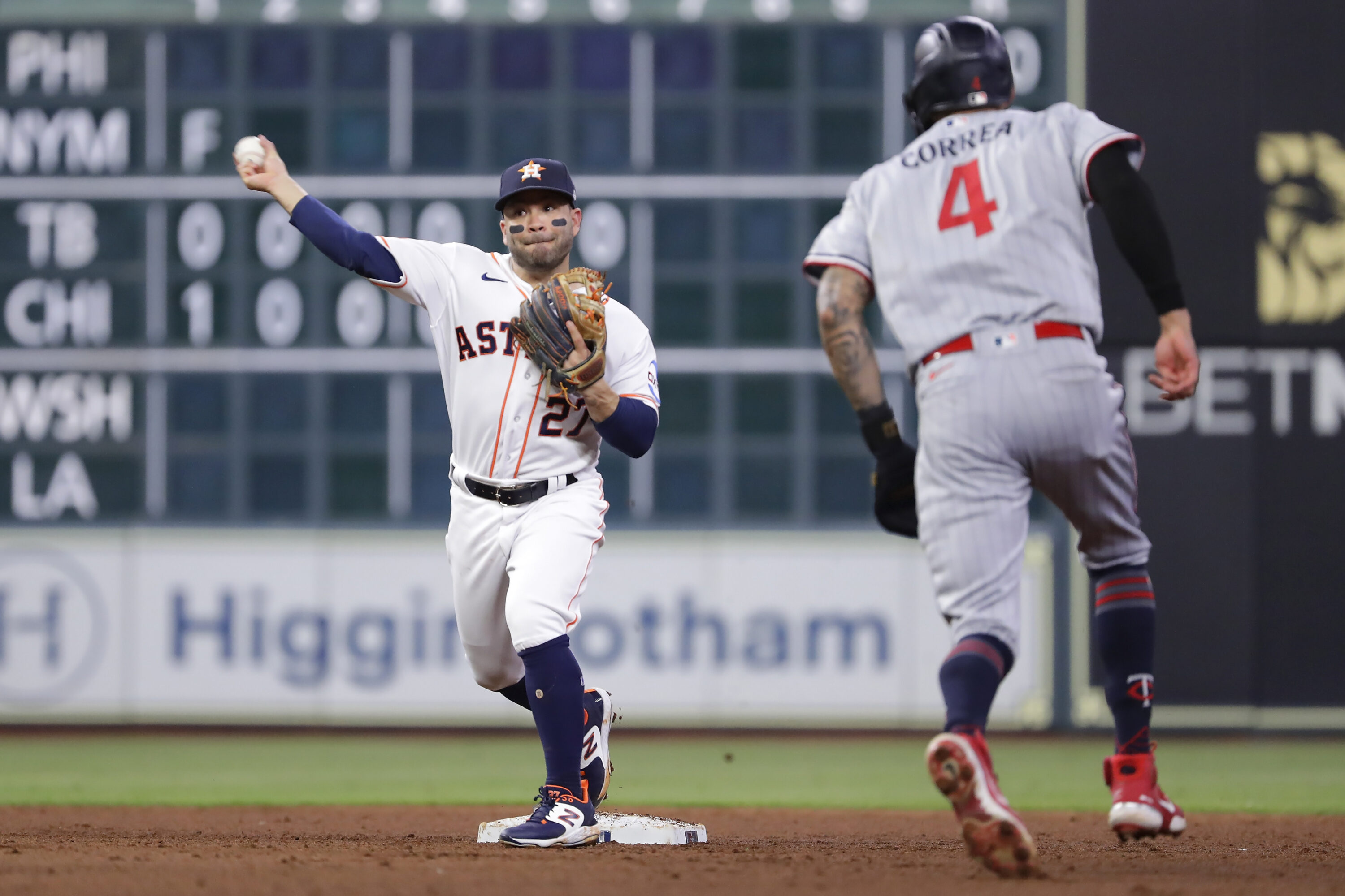 Correa where he's supposed to be, leading Twins against Astros in ALDS