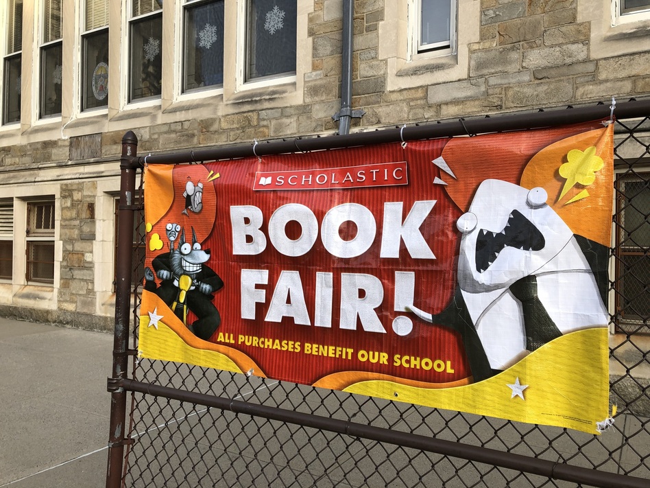 Scholastic Book Fairs continue to change with the times – Houston Public Media - Vimarsana News