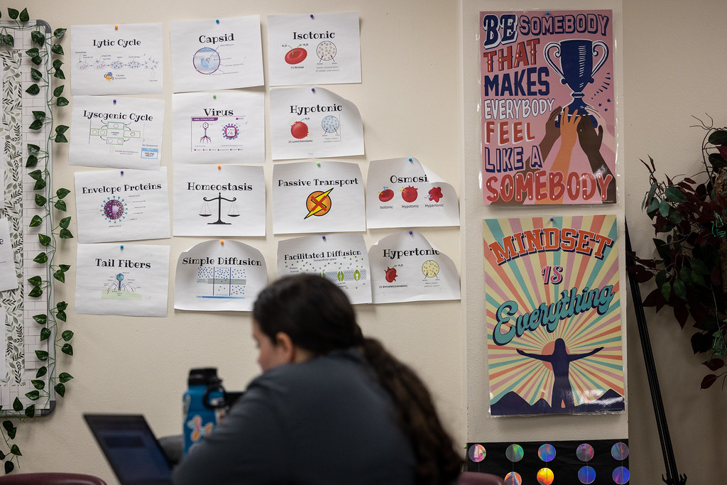 Texas has approved new science textbooks, but advocates say they fall short on climate change – Houston Public Media - Vimarsana News