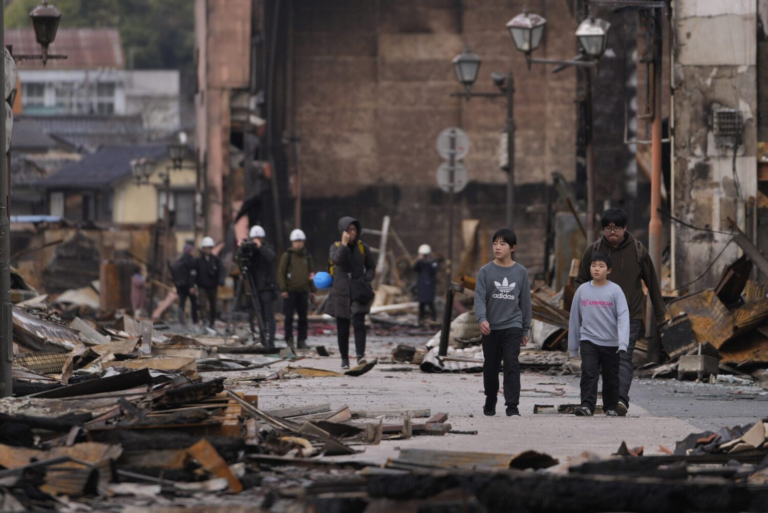 Local Japanese American Organization Collecting Relief Funds After   AP24005260734981 1500x1001 