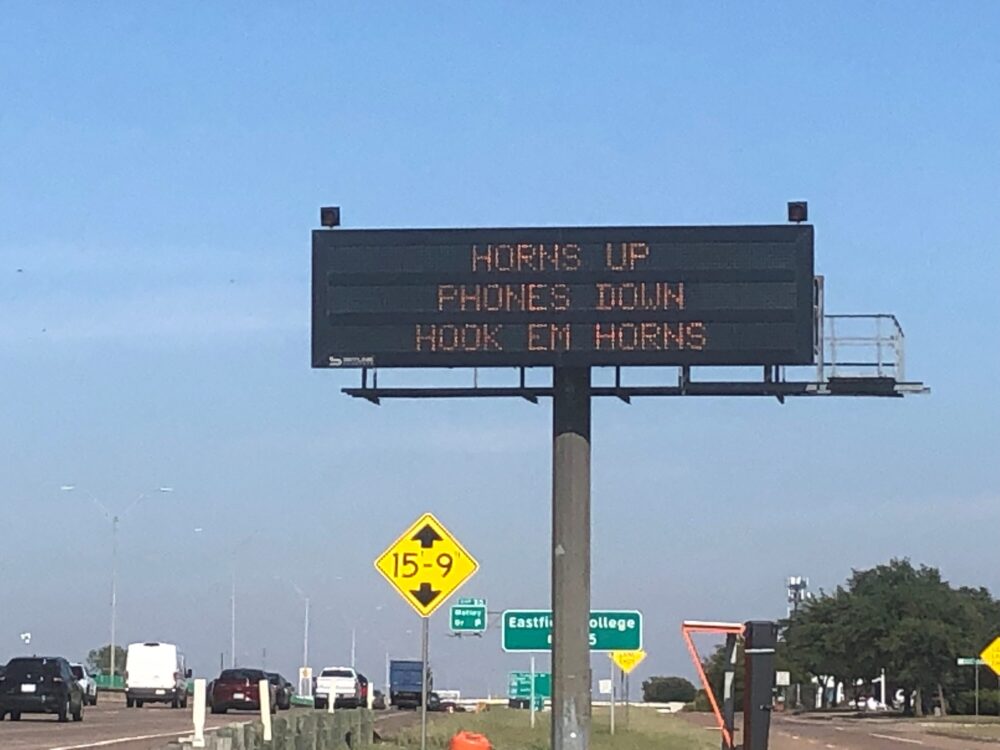 Feds Banning Humorous Electronic Messages On Highways – Houston Public 