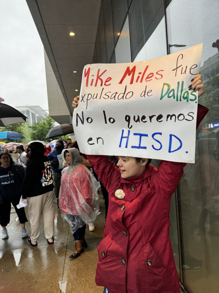 Protesters outside of HISD Superintendent Mike Miles' State of the District Address.  (Photo Credit: Blair Reid)