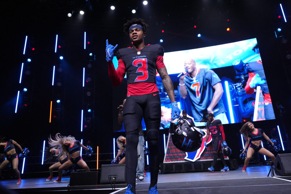 Houston Texans wide receiver Tank Dell shot in Florida, sustains minor ...