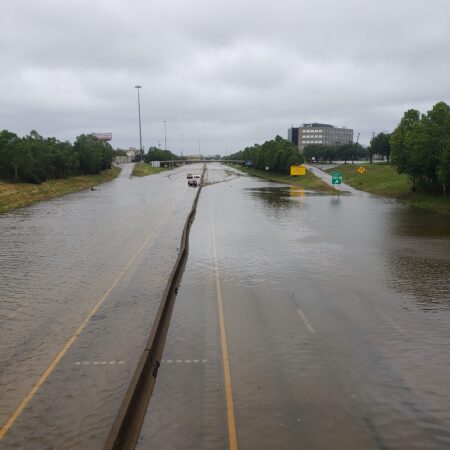 Beryl Blows Into Houston: Hurricane Makes Landfall As Category One ...