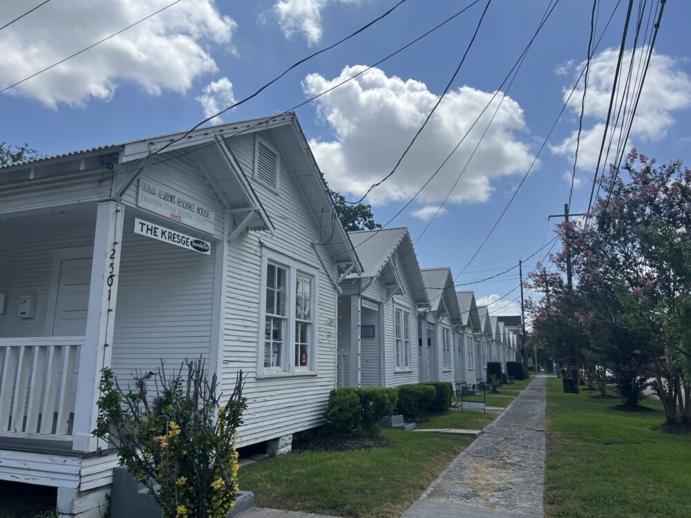 Museum Visits: Project Row Houses shapes the world and creates social ...